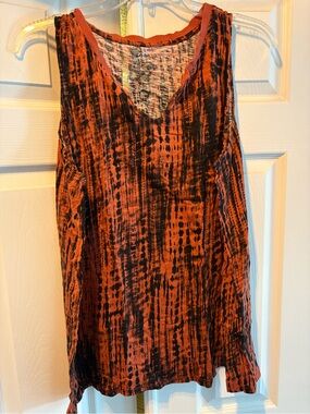 torrid Rust and Black Tie-Dye V-Neck Tank